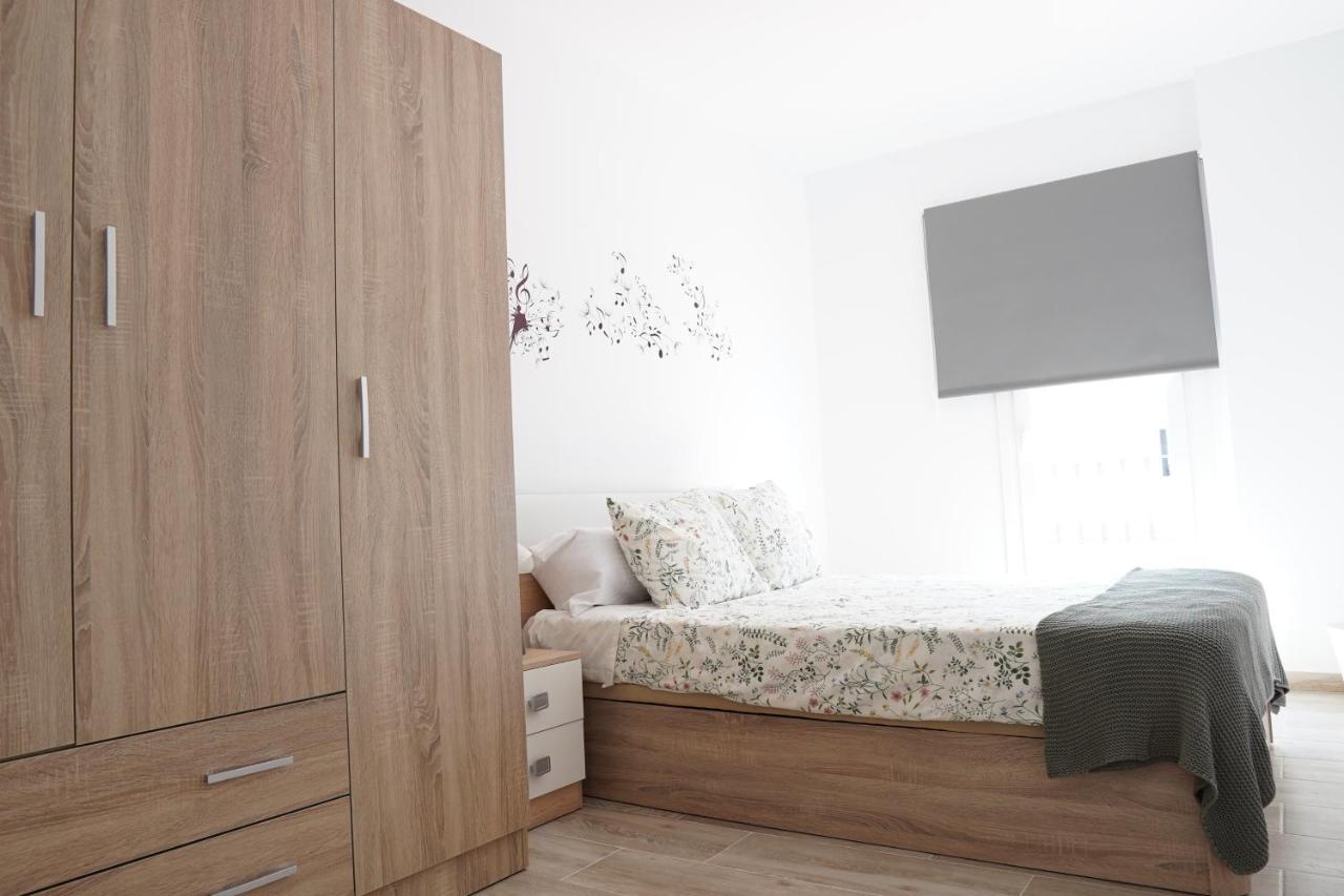 Apartamentos Turisticos San Miguel Arcangel, S.L. San Roque  Ngoại thất bức ảnh